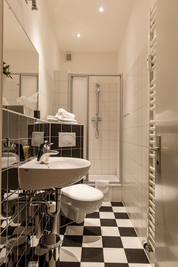 Apartment Kopen Lessing Charlotte Mauerpark Berlin Bagian luar foto